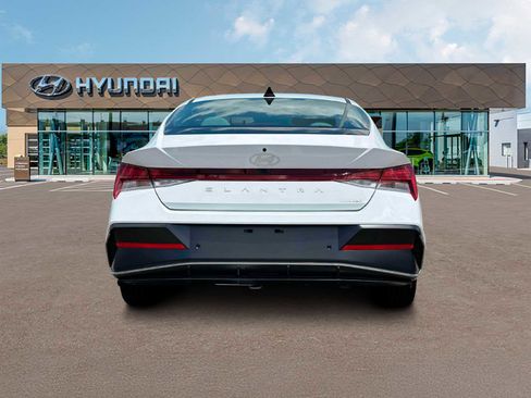 New 2025 Hyundai Elantra Limited w/ Cargo Package image 6