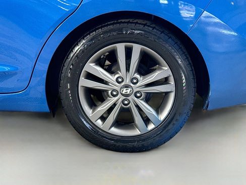 Used 2017 Hyundai Elantra Value Edition w/ Cargo Package image 37