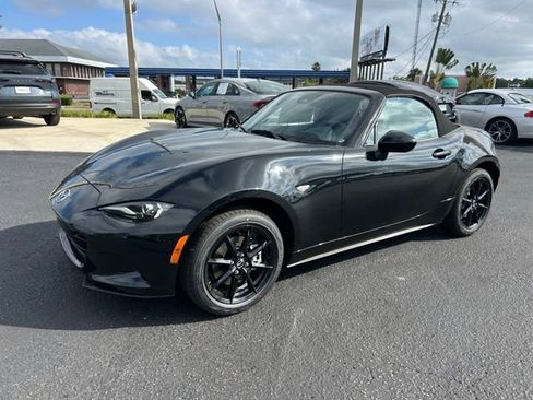 New 2026 MAZDA MX-5 Miata Sport RWD image 3