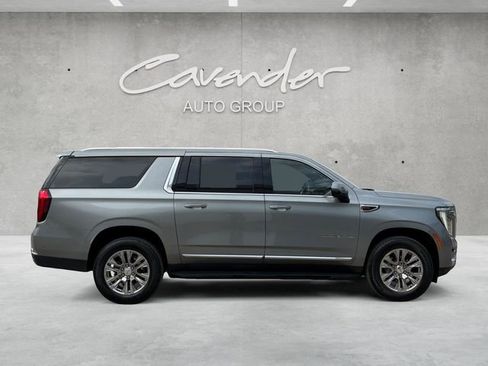 Certified 2025 GMC Yukon XL Denali AWD/4WD image 17