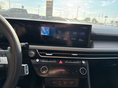 Used 2024 Hyundai Sonata SEL FWD image 14