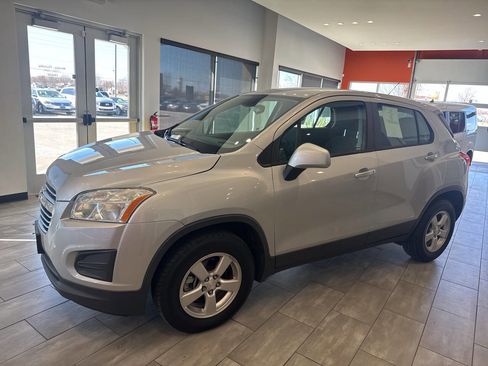 Used 2016 Chevrolet Trax LS image 9