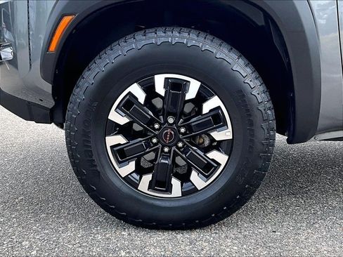 Used 2024 Nissan Frontier PRO-4X AWD/4WD image 7