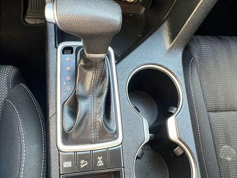 Used 2017 Kia Sportage LX image 18