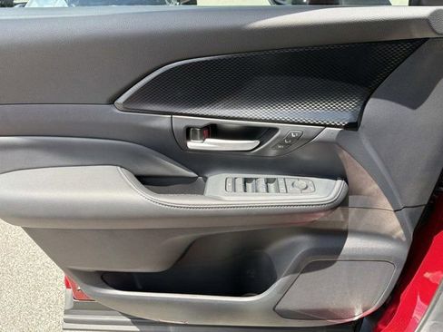 New 2026 Toyota Grand Highlander AWD Hybrid image 7