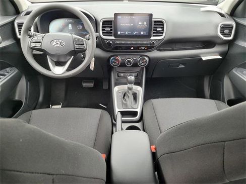 New 2026 Hyundai Venue SE image 12