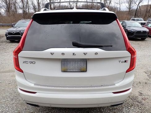 Used 2018 Volvo XC90 T6 Momentum w/ Convenience Package image 4