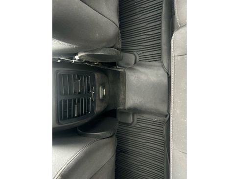 Used 2019 Ford Escape SE AWD/4WD image 18