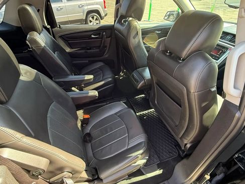 Used 2017 GMC Acadia Limited SLT image 30