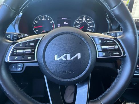 Certified 2023 Kia Seltos S w/ Navigation Package FWD image 59