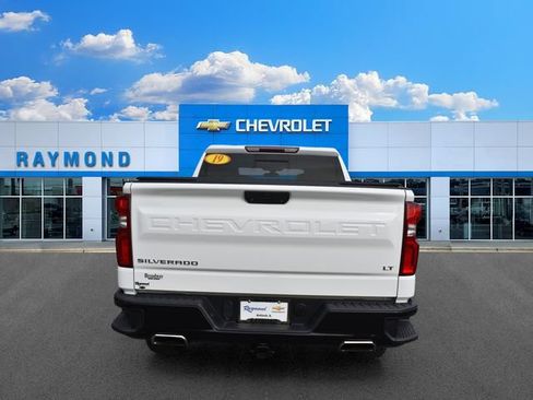 Certified 2019 Chevrolet Silverado 1500 LT Trail Boss AWD/4WD image 4