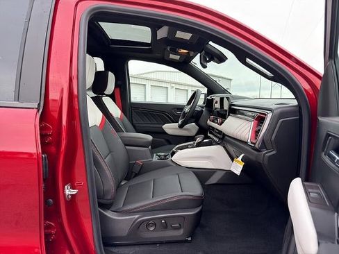 New 2026 GMC Canyon AT4X w/ LPO, Black Badging Package image 14