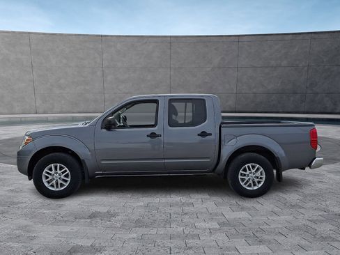 Used 2020 Nissan Frontier SV image 6
