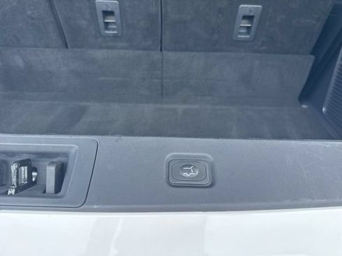 Used 2025 Ford Expedition Active AWD/4WD image 25