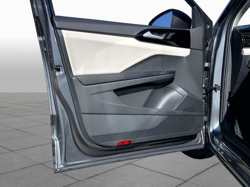 New 2026 Volkswagen Taos S FWD image 10