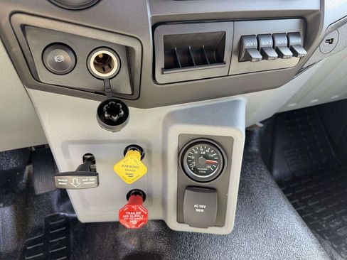 New 2027 Ford F750 2WD Regular Cab Super Duty image 11