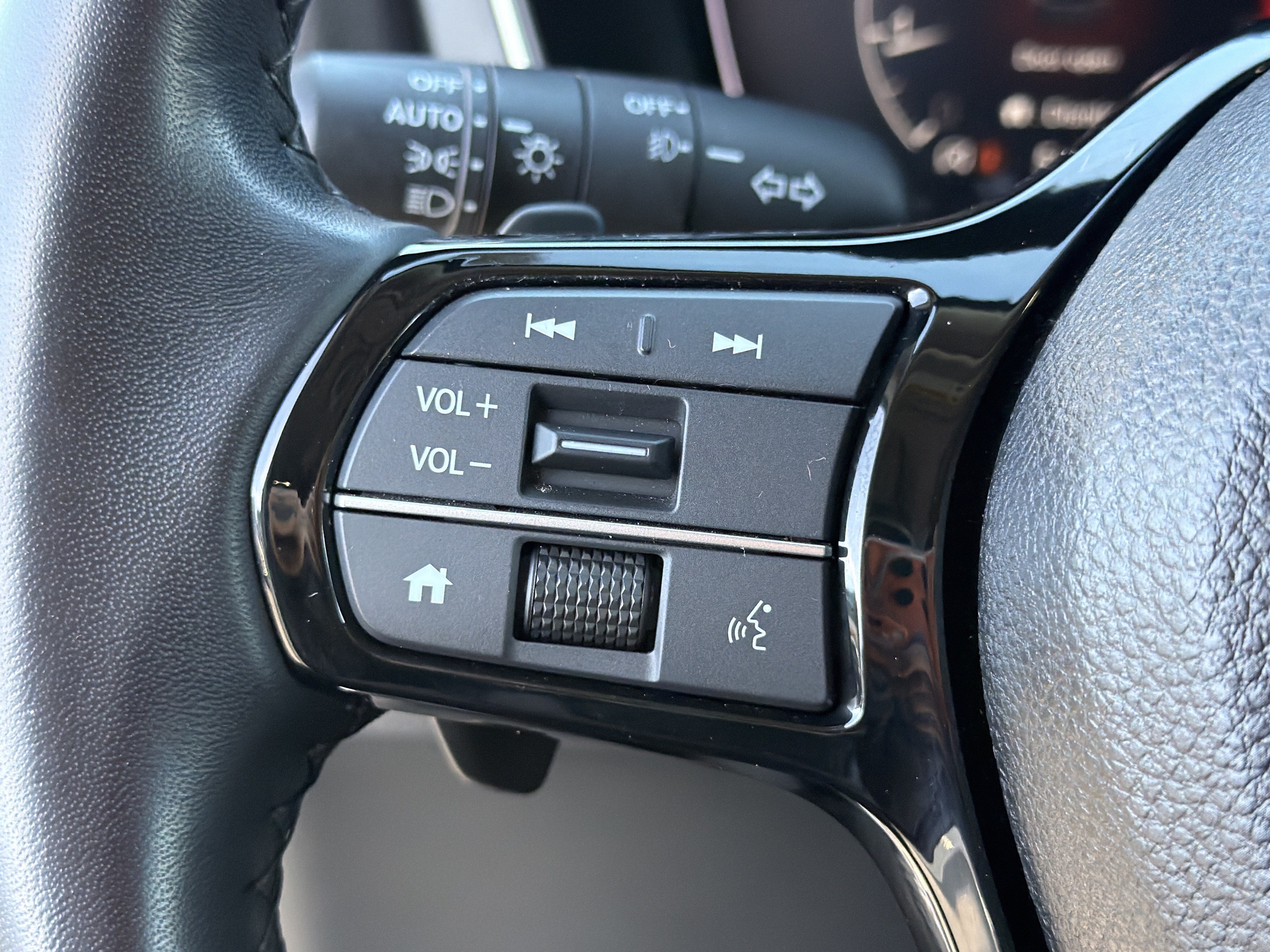 Used 2024 Honda Pilot Touring image 22