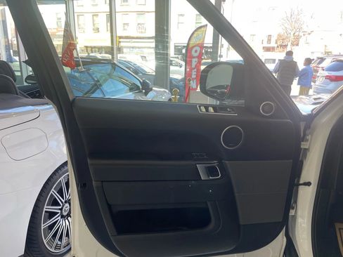 Used 2019 Land Rover Range Rover Sport Supercharged image 7