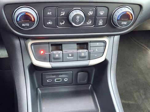 Used 2024 GMC Terrain Denali w/ Denali Premium Package image 15