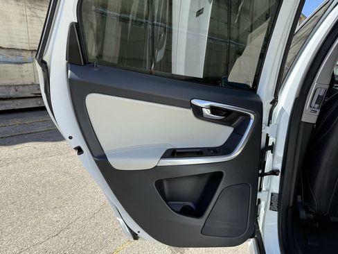 Used 2017 Volvo XC60 T6 Dynamic w/ Preferred Option Package AWD/4WD image 48