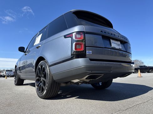 Used 2021 Land Rover Range Rover image 8