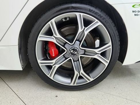 Used 2020 Kia Stinger GT2 AWD/4WD image 56