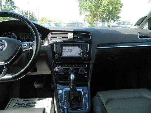 Used 2015 Volkswagen Golf TDI SEL FWD image 16