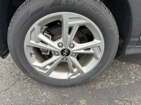 Used 2023 Hyundai Kona SEL w/ Convenience Package AWD/4WD image 9