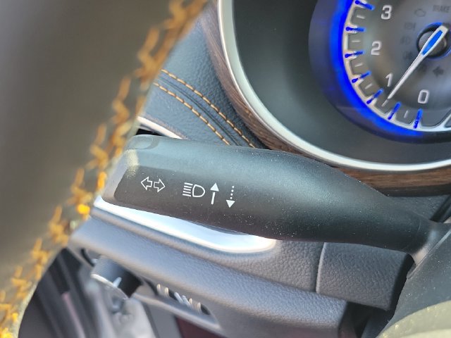 Used 2022 Chrysler Pacifica Pinnacle AWD/4WD image 16