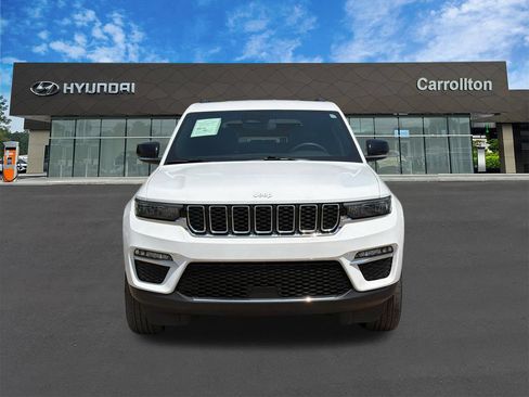 Used 2024 Jeep Grand Cherokee Limited AWD/4WD image 2