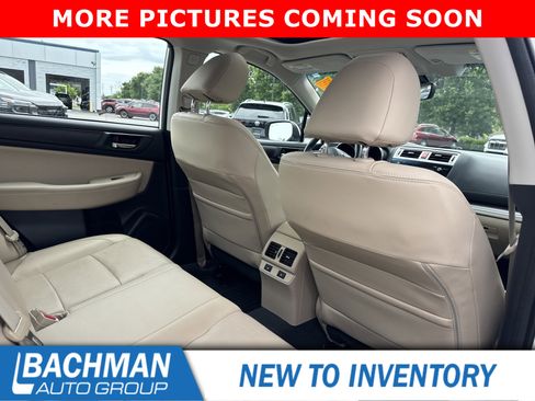 Used 2017 Subaru Legacy 2.5i Limited AWD/4WD image 7