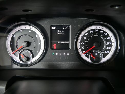 Used 2017 RAM 1500 Express w/ Black Ram 1500 Express Group AWD/4WD image 21