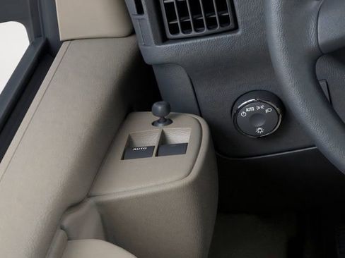 New 2026 GMC Savana 2500 RWD image 22