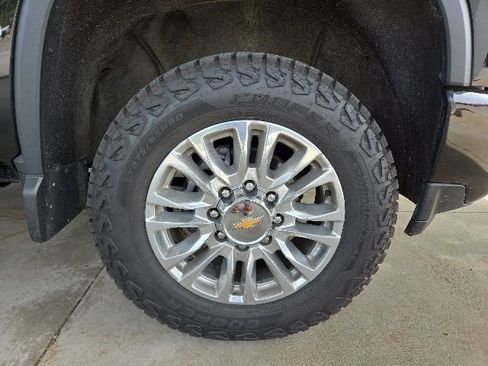 Used 2021 Chevrolet Silverado 2500 High Country w/ Z71 Off-Road Package AWD/4WD image 88
