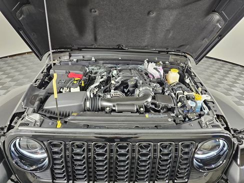 New 2026 Jeep Gladiator Sport AWD/4WD image 12