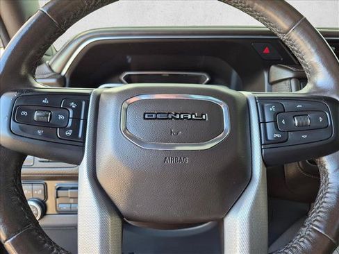 Used 2021 GMC Yukon Denali w/ Denali Premium Package AWD/4WD image 16