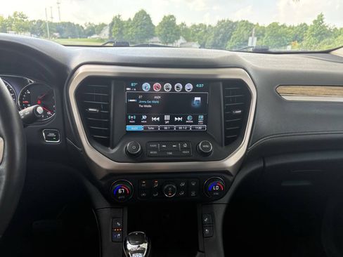 Used 2017 GMC Acadia Denali AWD/4WD image 19