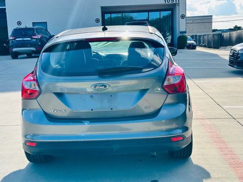 Used 2013 Ford Focus SE FWD image 7