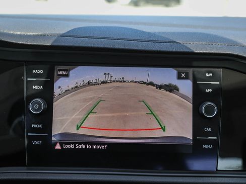 Used 2019 Volkswagen Jetta SEL Premium FWD image 23