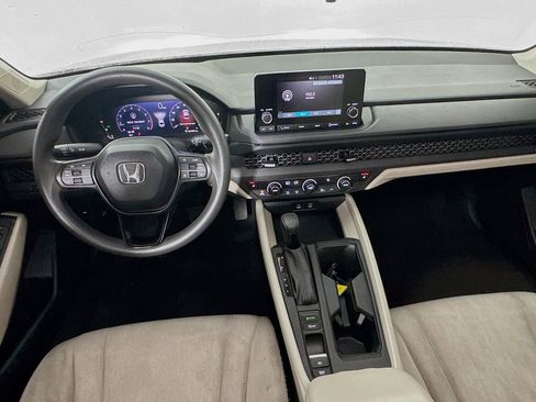 Certified 2023 Honda Accord EX image 28