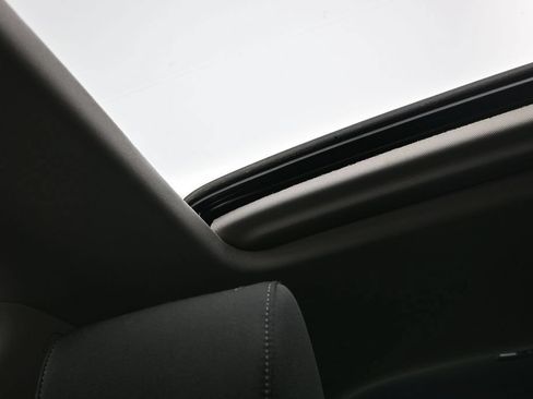 Used 2018 Honda Accord EX image 22