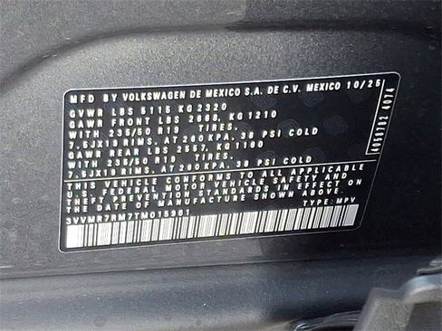 New 2026 Volkswagen Tiguan SE image 11