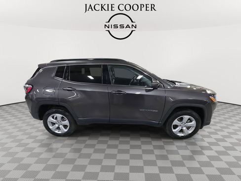 Used 2021 Jeep Compass Latitude w/ Convenience Group image 4