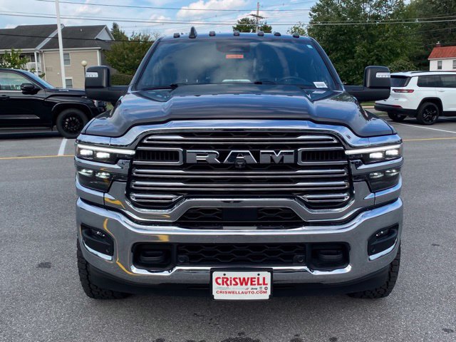 Used 2025 RAM 3500 Laramie AWD/4WD image 8