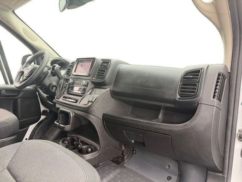 Used 2025 RAM ProMaster 2500 w/ U-Haul Equipment Group FWD image 14