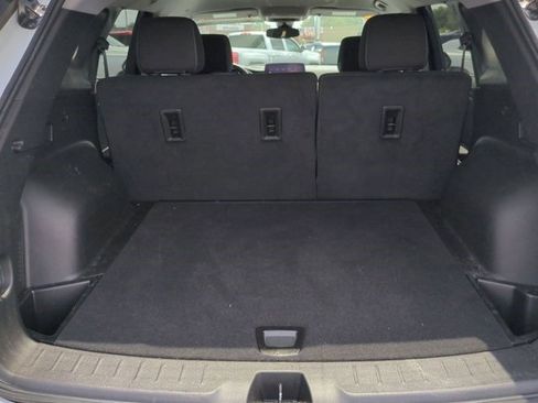 Used 2025 Chevrolet Blazer LT image 25