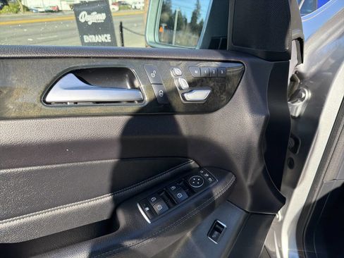 Used 2016 Mercedes-Benz GLE 350 4MATIC image 37