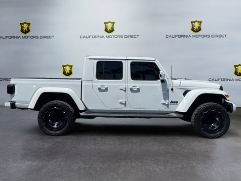 Used 2021 Jeep Gladiator Overland AWD/4WD image 6