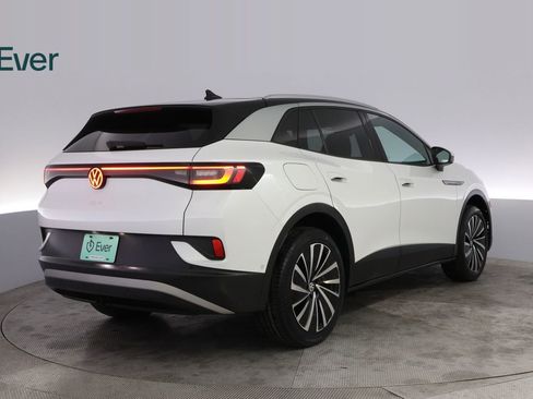 Used 2023 Volkswagen ID.4 Pro S Plus AWD/4WD image 3
