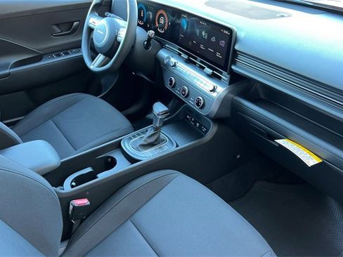 New 2026 Hyundai Kona SE image 16